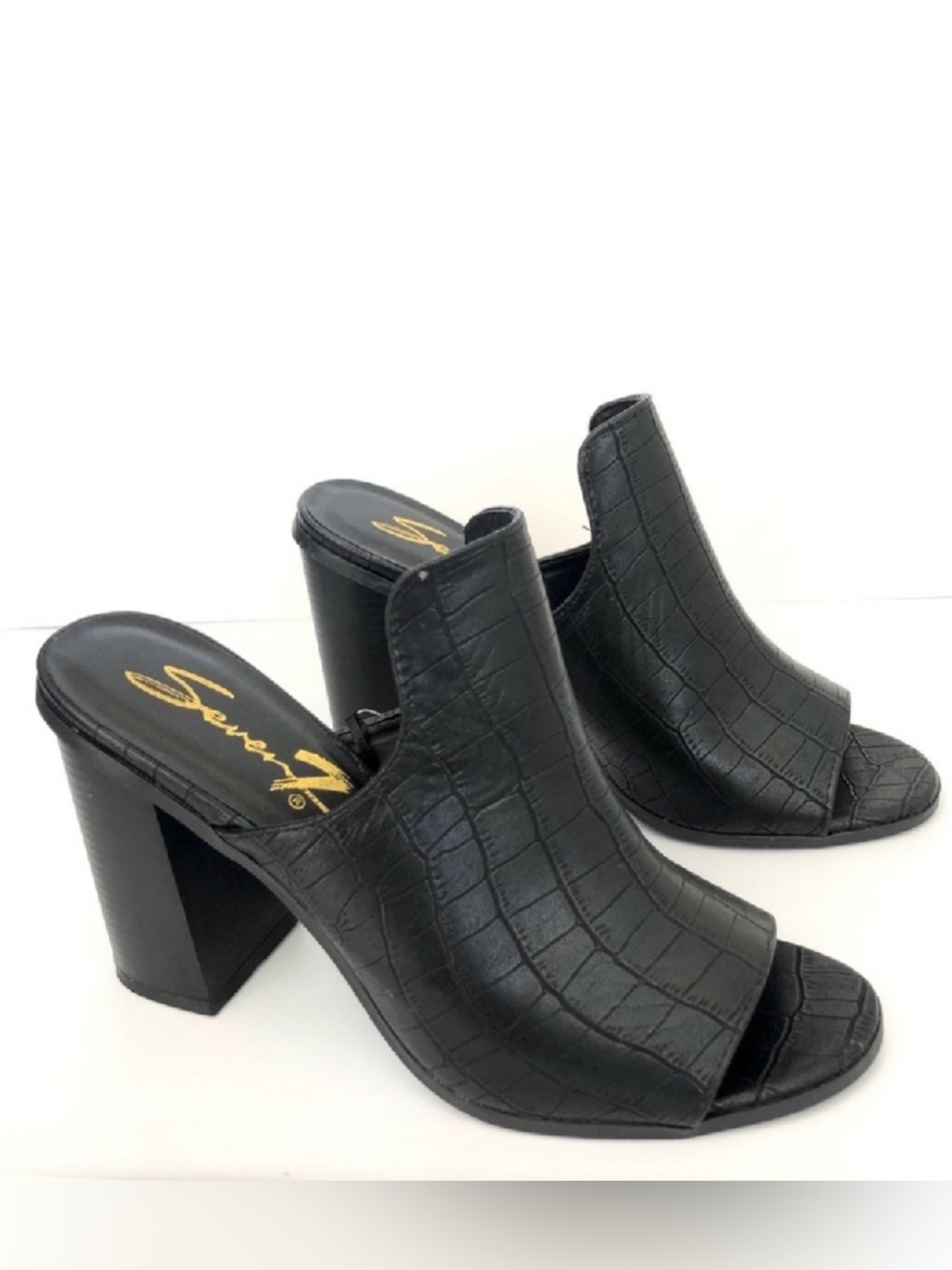 Seven7 for all mankind bootie peep toe heels